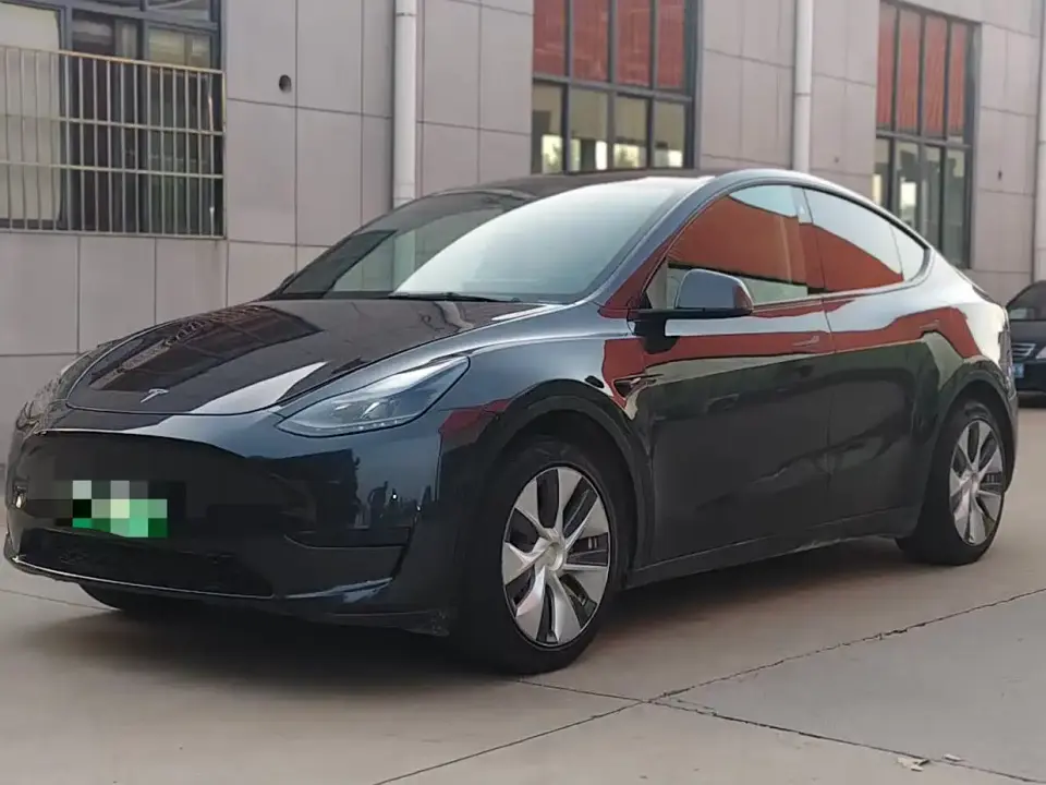 Tesla Model Y Facelift Rear-Wheel Drive Version 2023