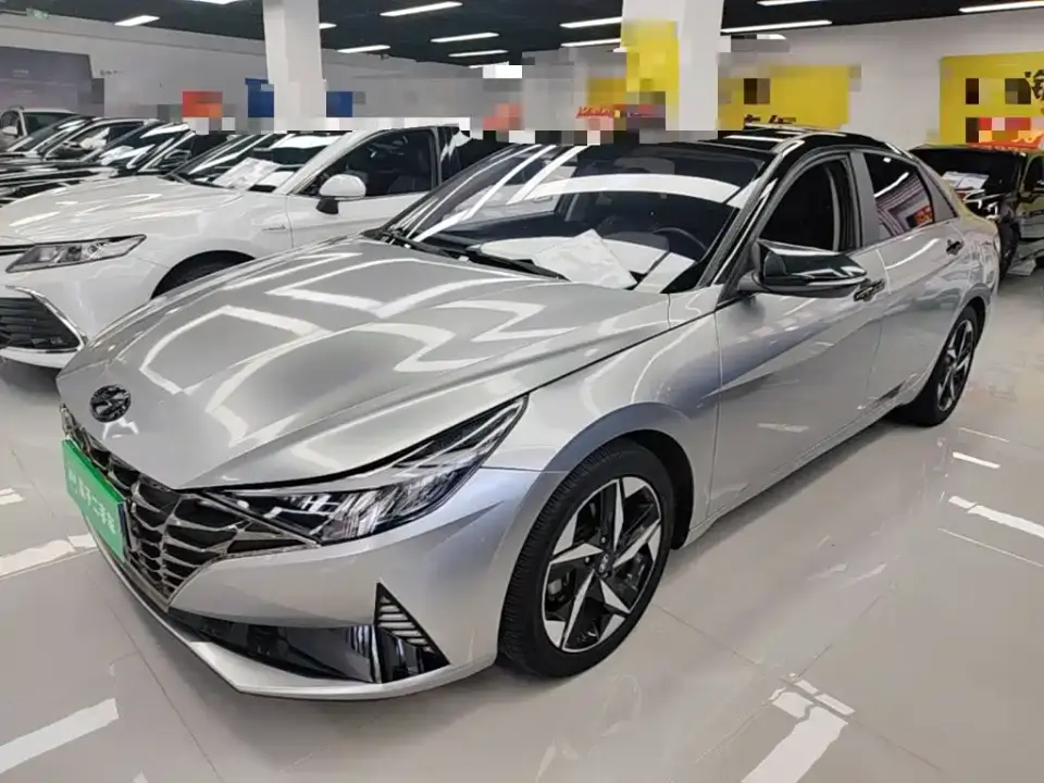 Hyundai Elantra 1.5L CVT LUX Premium Edition 2023