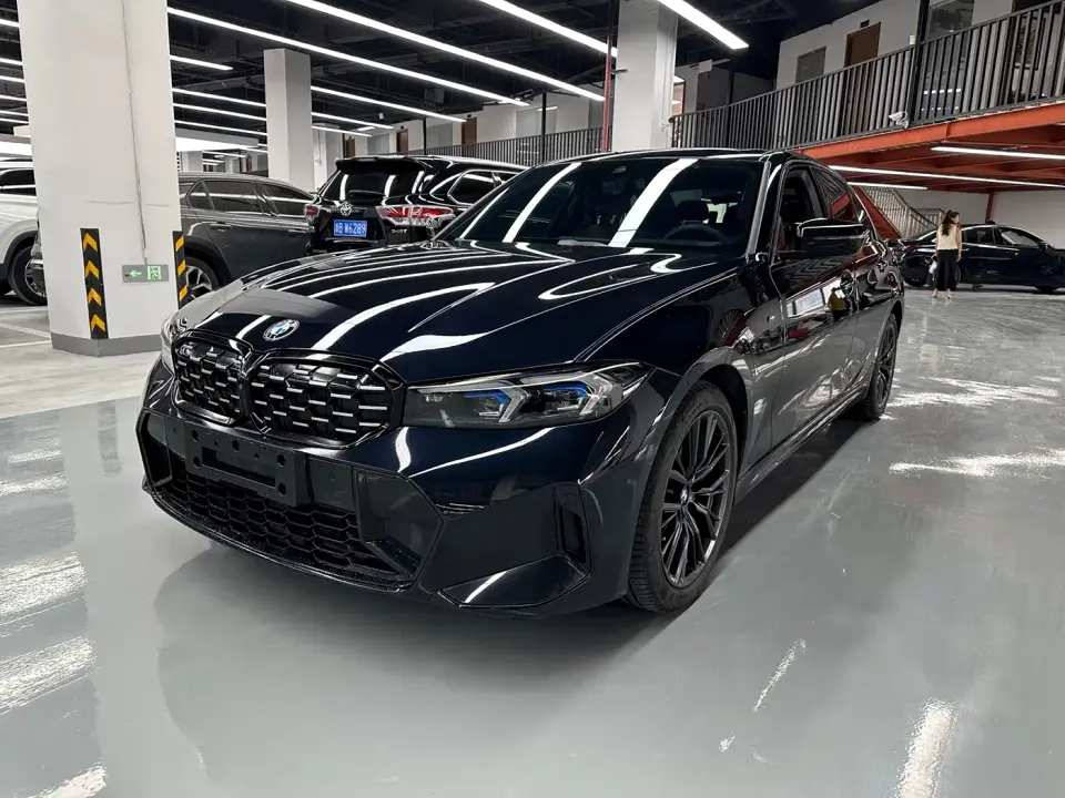 BMW 3 Series 330i M Sport Shadowline Package 2024