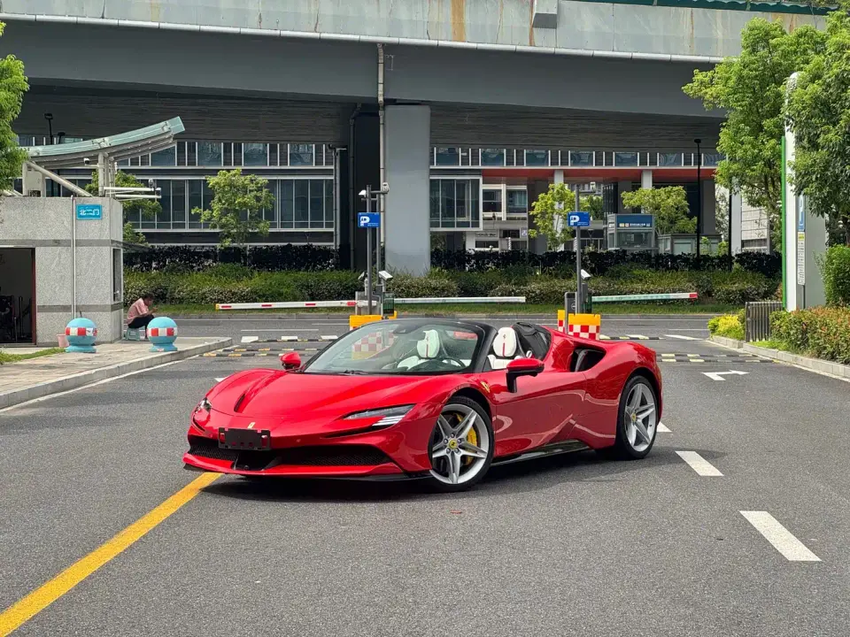 Ferrari SF90 3.9T V8 Spider 2025