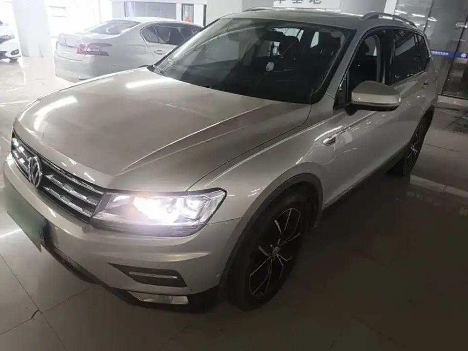 Volkswagen Tiguan L Facelift 330TSI Auto 2WD Smart Luxury China VI 2019