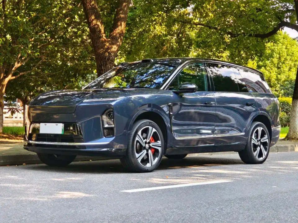 NIO ES8 Model 6-Seat Executive Luxury Edition 2025