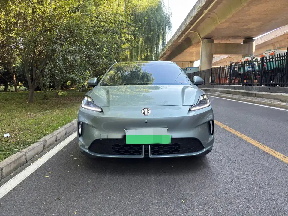 MG MG4 EV Base Model 2025