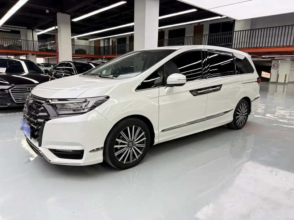 Honda Elysion 2.0L e:HEV Luxury 2022