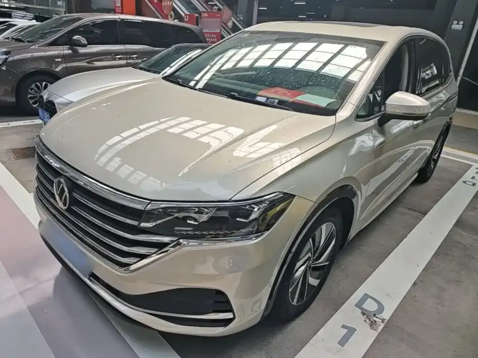 Volkswagen Viloran 330TSI Luxury Edition 2020