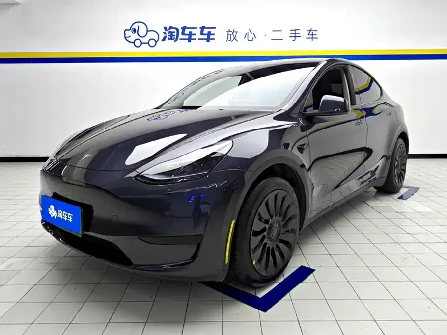 Tesla Model Y Rear-Wheel Drive Version 2024