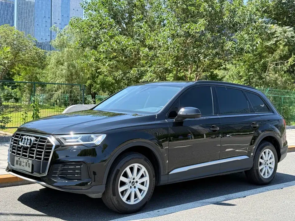 Audi Q7 45 TFSI quattro S line Sport 2024