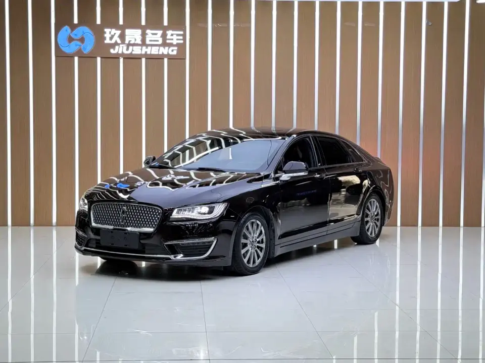 Lincoln MKZ 2.0T Premium Edition 2020