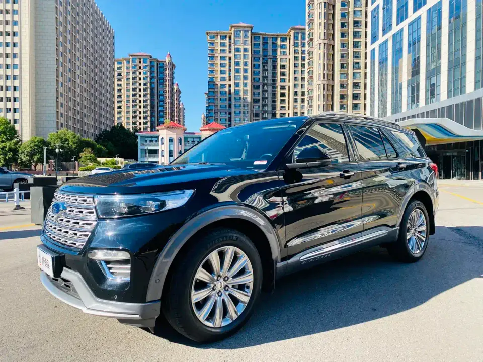 Ford Explorer EcoBoost 285 AWD Titanium Edition 7-Seater 2022