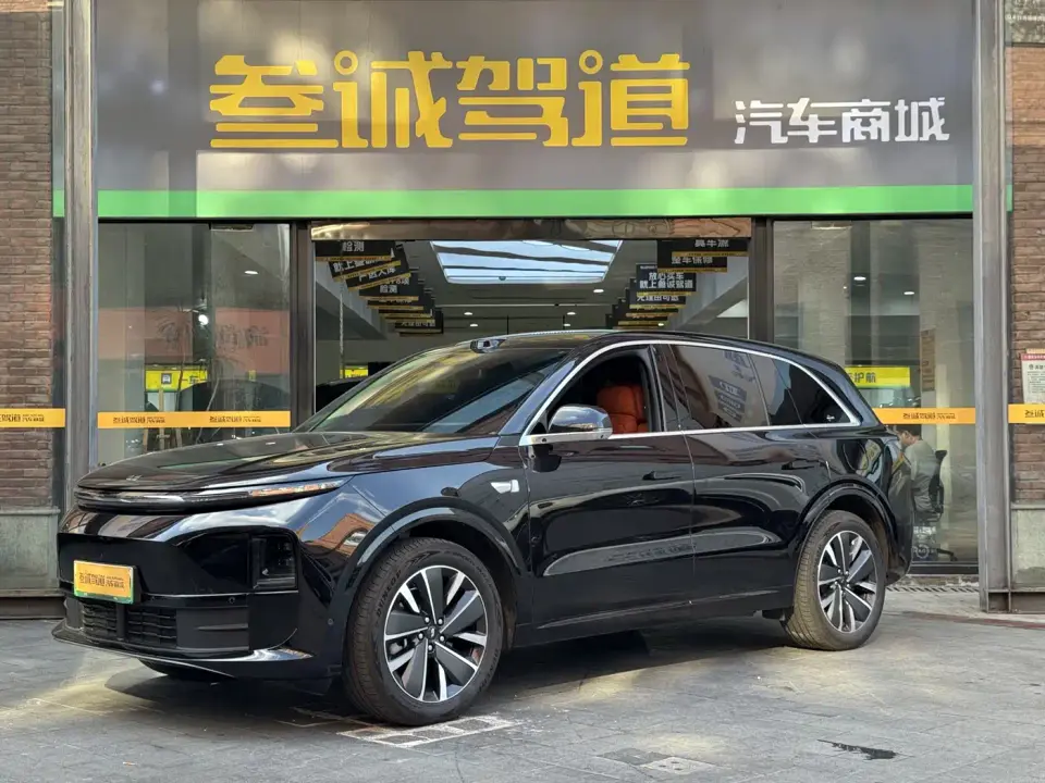 Li Auto L6 Pro Smart Renewal Edition 2025