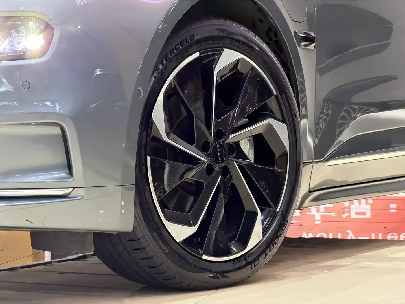 Zeekr 001 Long Range Dual Motor WE Edition 2022 — фото 16