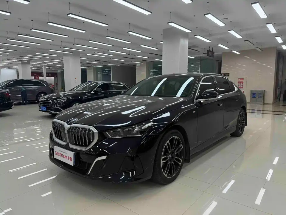 BMW 5 Series 530Li xDrive M Sport Package 2024
