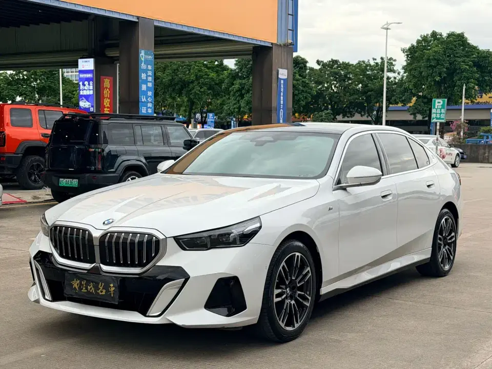 BMW 5 Series 525Li M Sport Package 2025