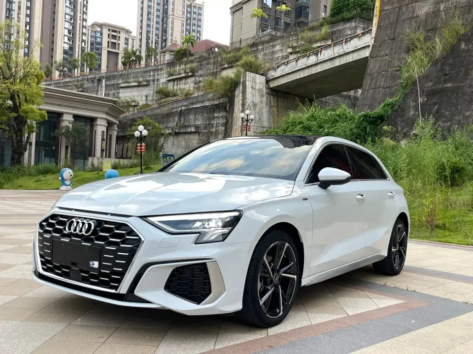 Audi A3 Facelift Sportback 35 TFSI Fashion Sport 2023