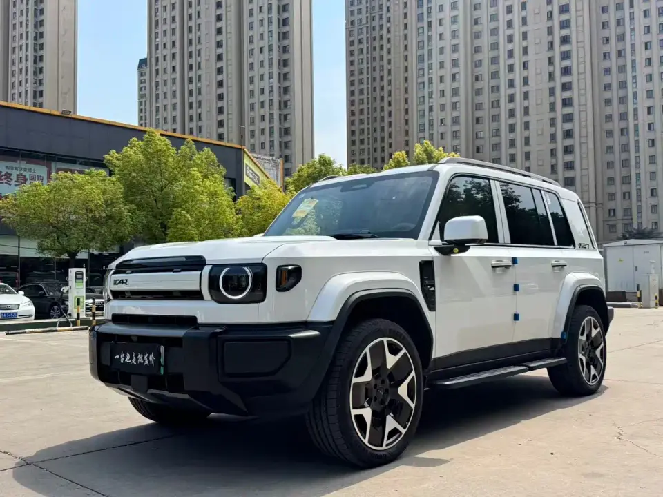 iCar V27 200KM AWD Falcon 500 2026