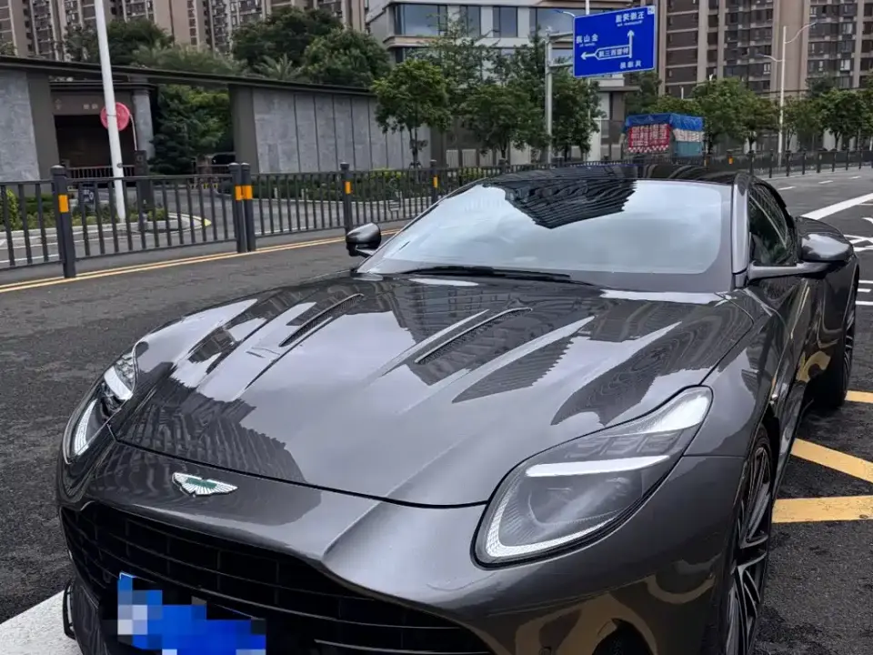 Aston Martin DB12 4.0T V8 Coupe 2024