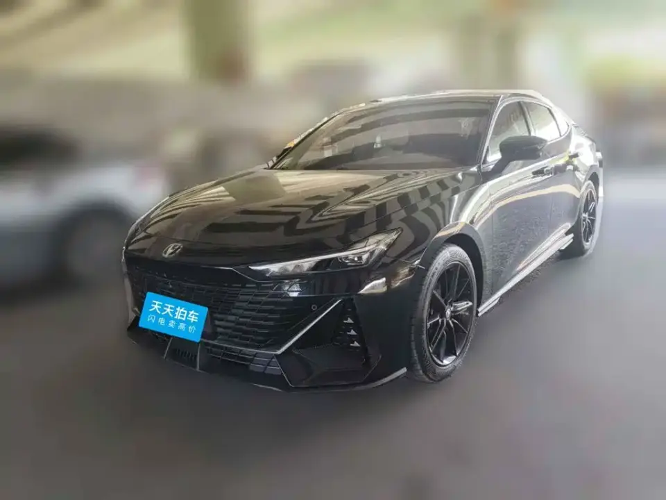 Changan UNI-V 1.5T Premium Model 2023