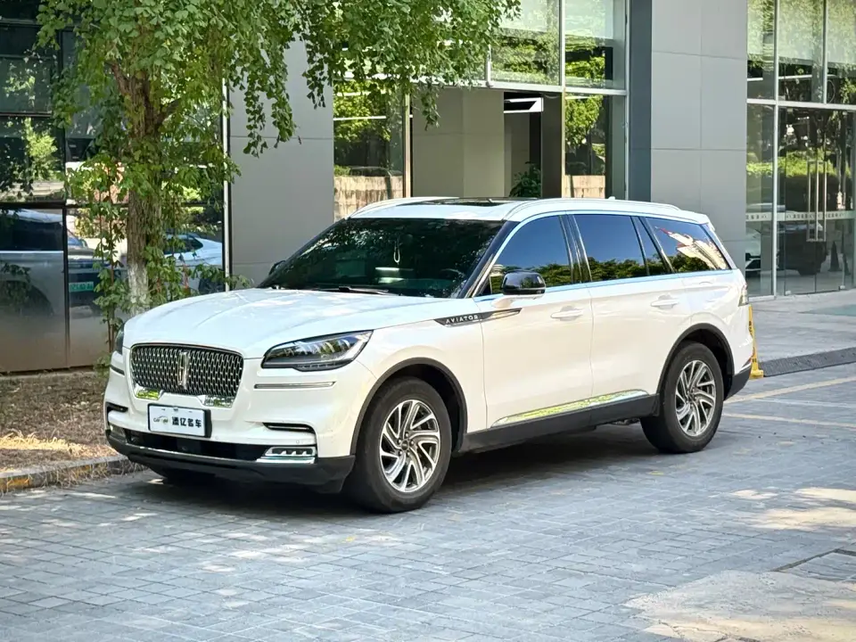 Lincoln Aviator 3.0T V6 4WD Premium Edition 2022
