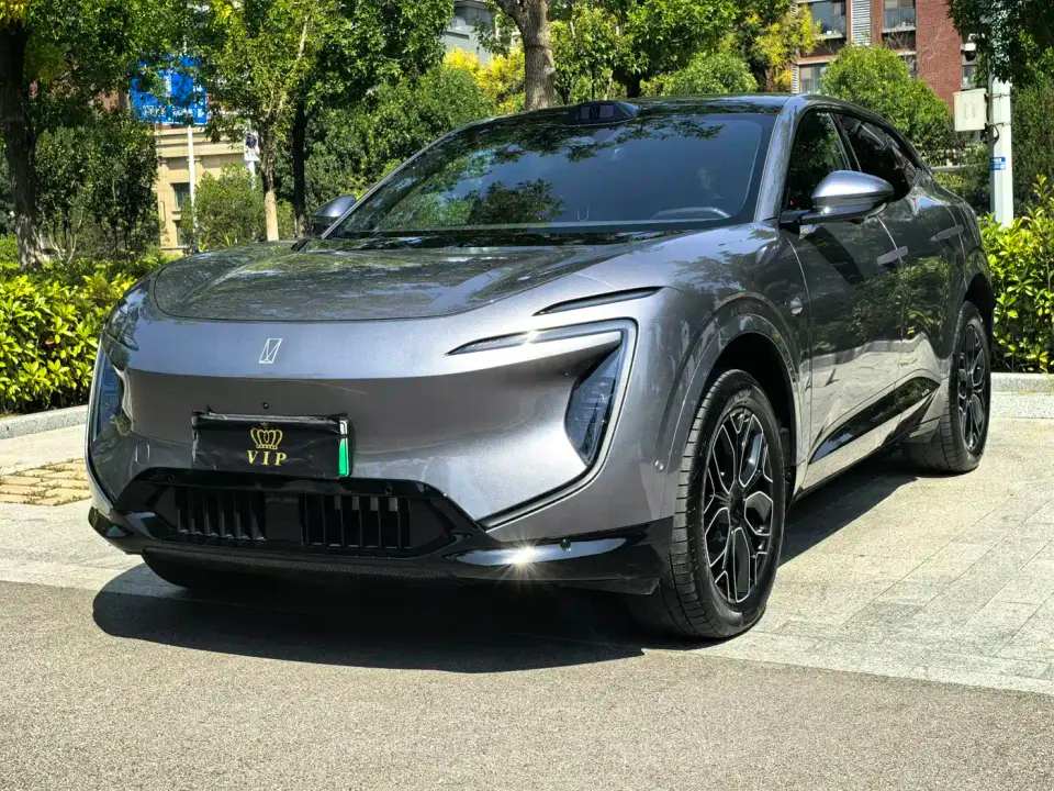 Avatr 07 model Ultra EV AWD 2025