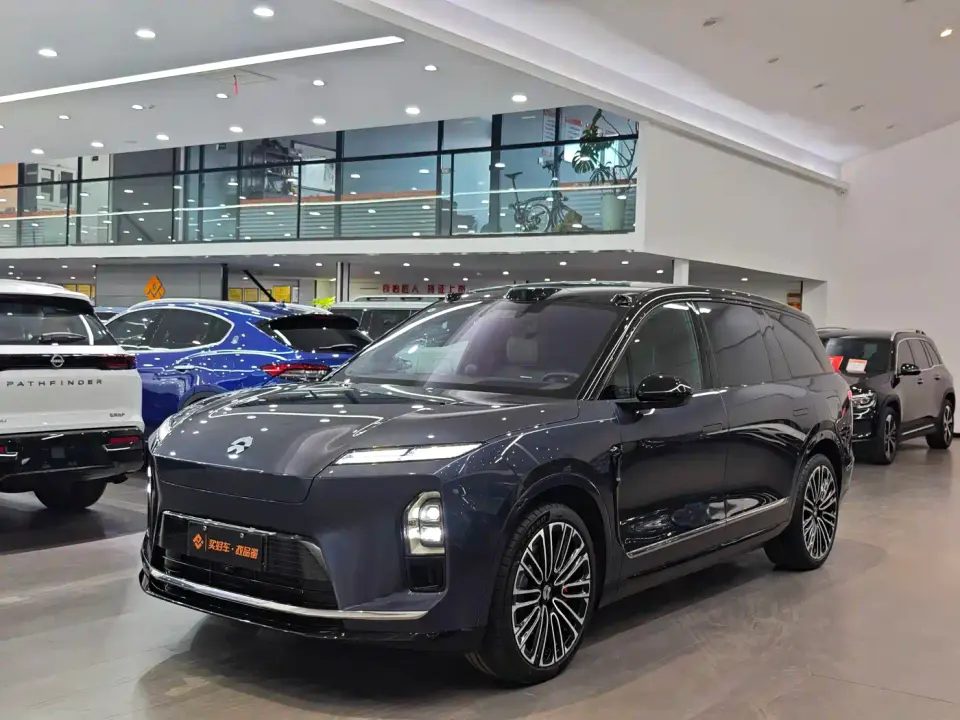 NIO ES8 Base Model 2025