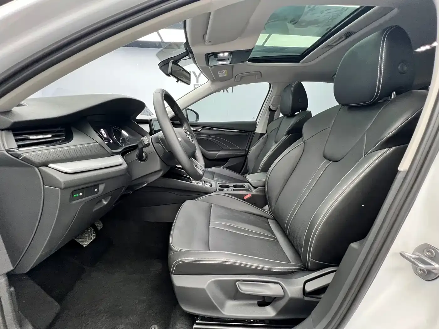 Skoda Octavia PRO TSI280 Premium Edition 2023 — фото 7