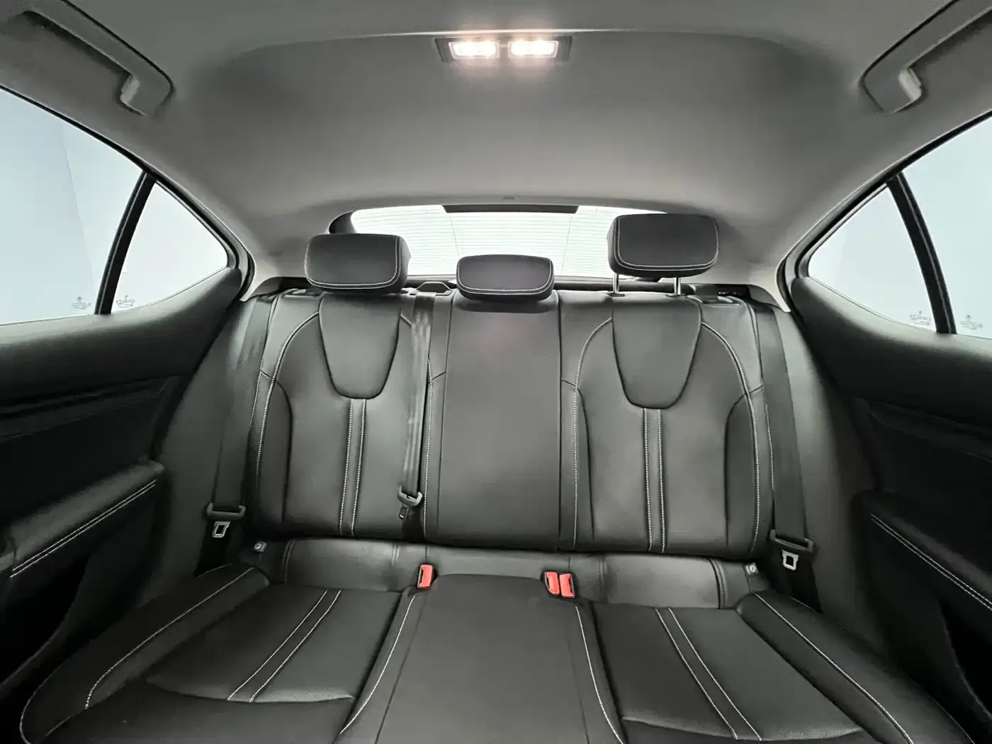 Skoda Octavia PRO TSI280 Premium Edition 2023 — фото 16