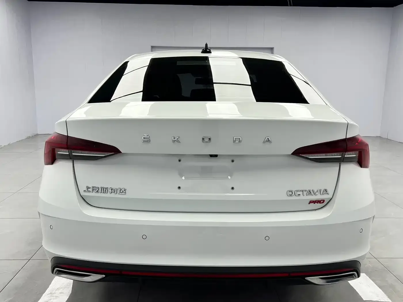 Skoda Octavia PRO TSI280 Premium Edition 2023 — фото 5