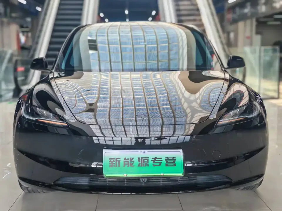 Tesla Model 3 Model Year Facelift Rear-Wheel Drive 2026
