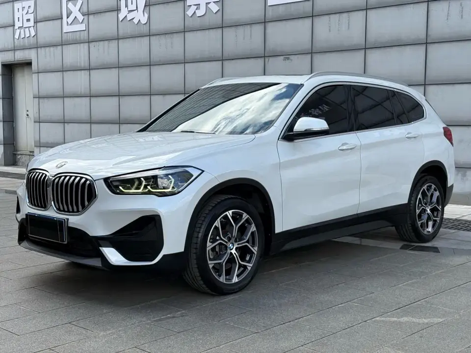 BMW X1 sDrive25Li Leading 2021
