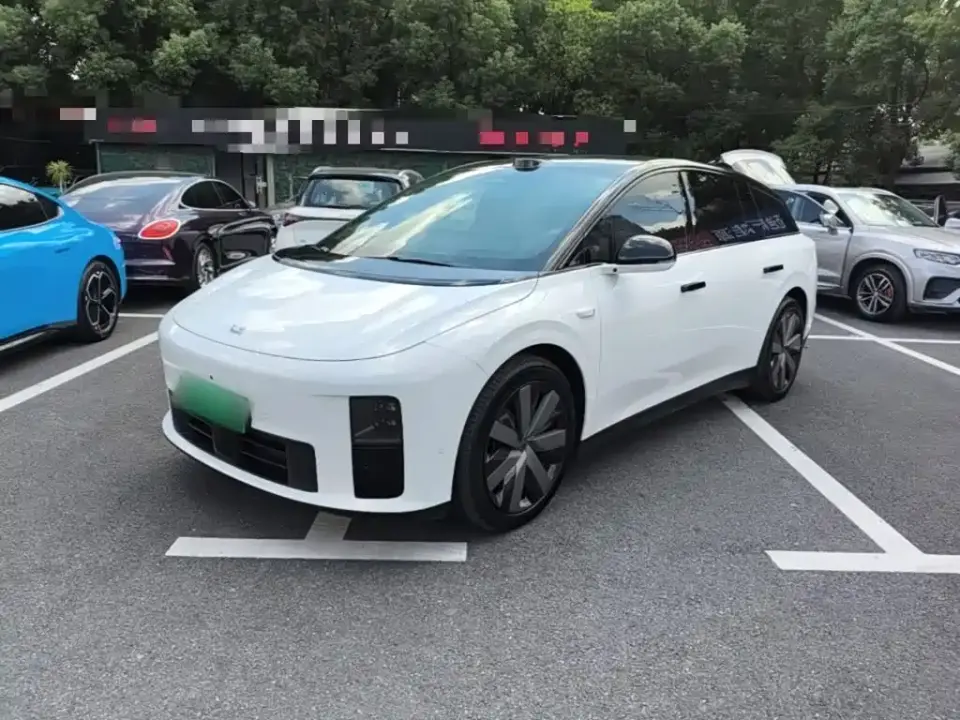 Li Auto i6 4WD Base Model 2026