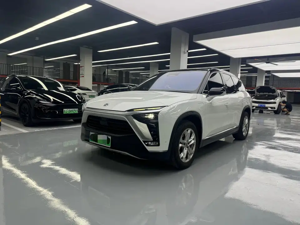 NIO ES8 Model 75kWh 6-Seater 2022