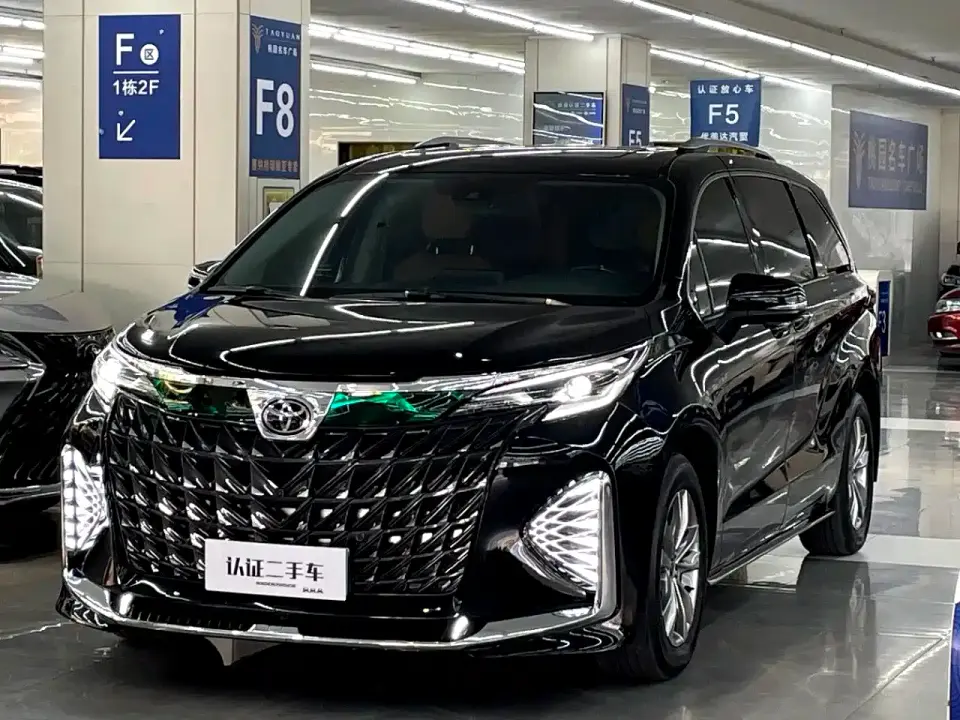 Toyota Sienna 2.5L Hybrid Comfort Edition 2025
