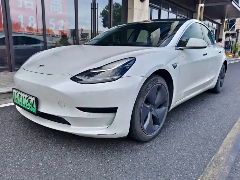 Tesla Model 3 Standard Range Rear-Wheel Drive Upgrade 2020