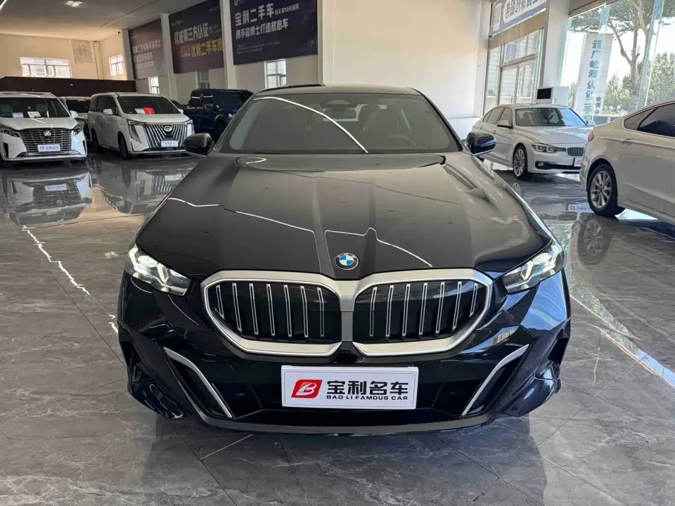 BMW 5 Series 525Li M Sport Package 2024