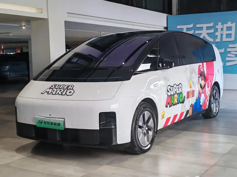 Li Auto MEGA Model Home Family Special Edition 2025
