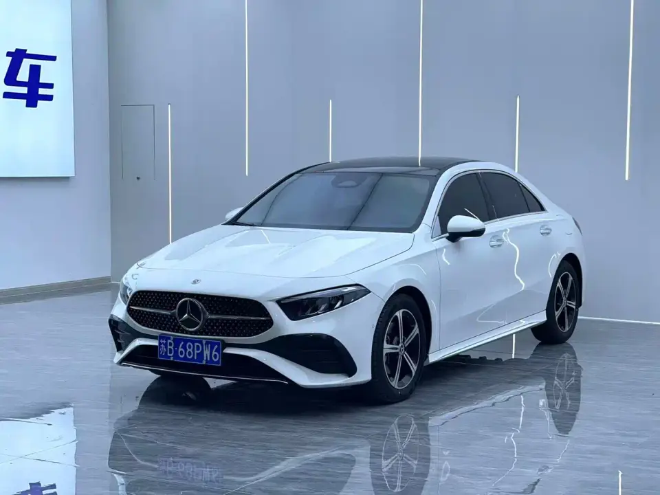 Mercedes-Benz A-Class A 200 L Fashion Edition 2024