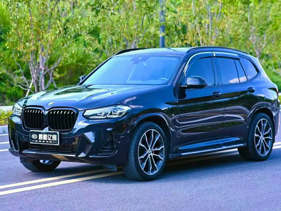 BMW X3 xDrive30i Premium M Night Package 2022