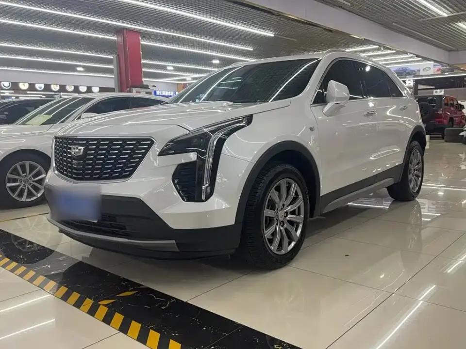 Cadillac XT4 28T FWD Premium Edition 2021