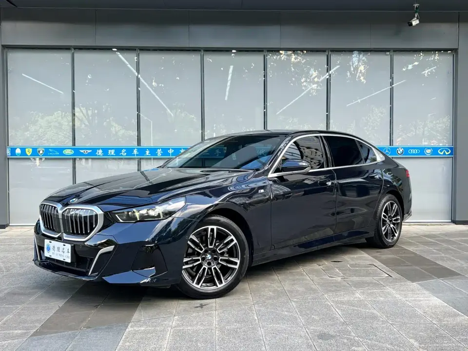 BMW 5 Series 525Li M Sport Package 2025