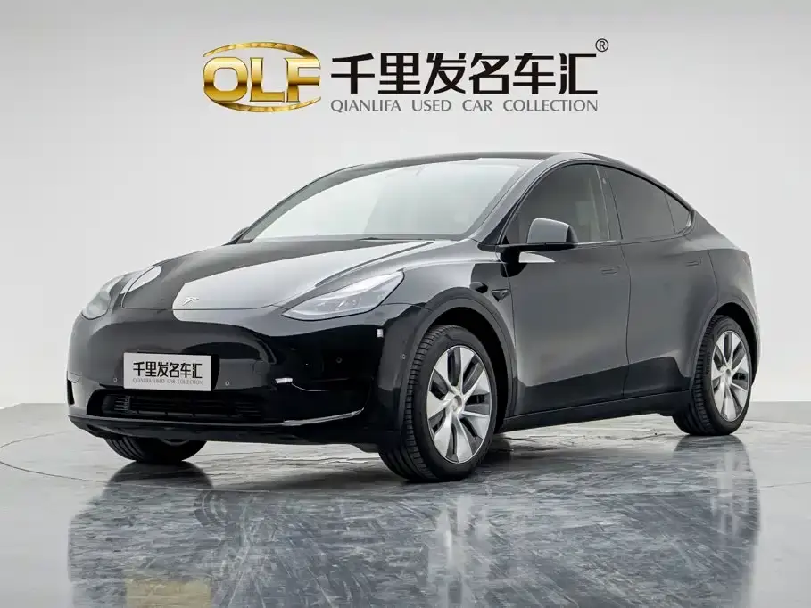 Tesla Model Y Rear-Wheel Drive Version 2023