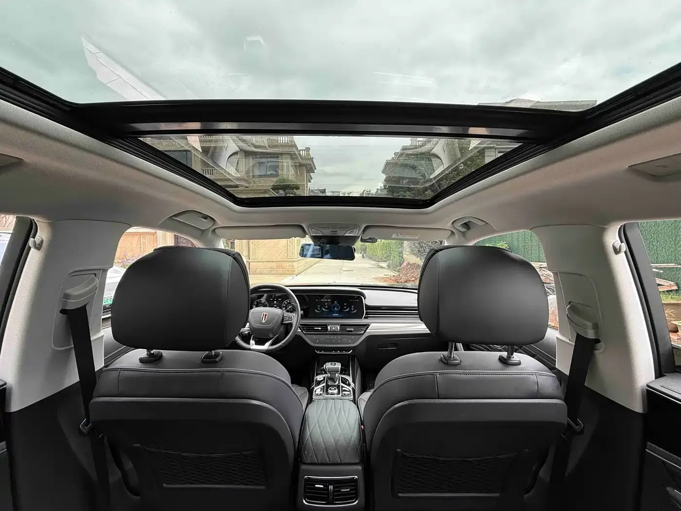 Hongqi HS5 2.0T Smart Connect Flagship AWD Edition 2022 — фото 6
