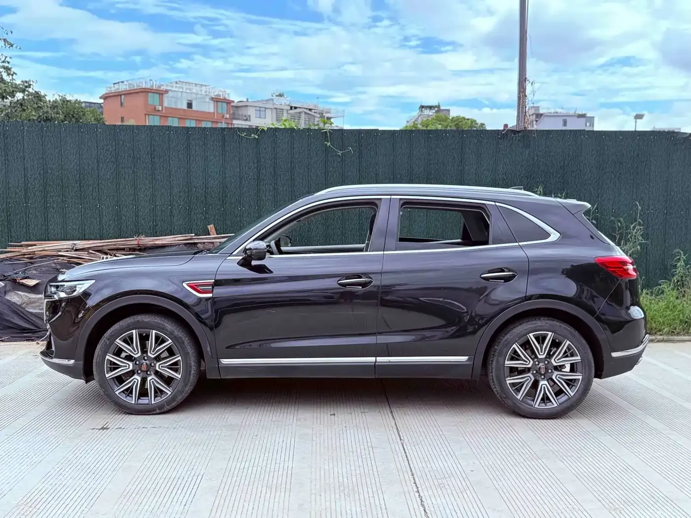 Hongqi HS5 2.0T Smart Connect Flagship AWD Edition 2022 — фото 11