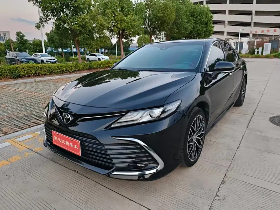 Toyota Camry 2.0G Luxury Edition 2022