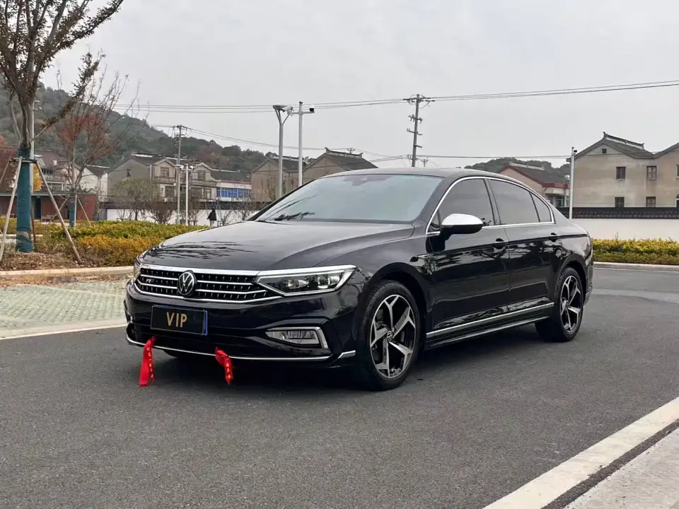 Volkswagen Magotan 2 Million Units Public Sharing Edition 330TSI DSG Luxury 2025