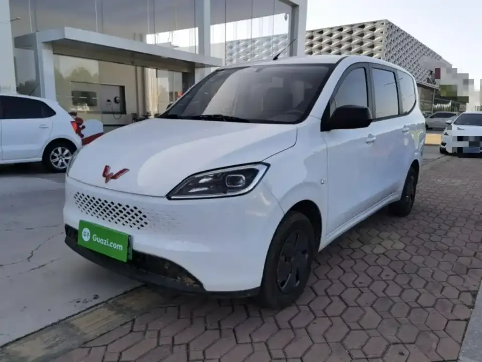 Wuling Motors Wuling Hongguang New Energy Extended-Range Hybrid 50KM Comfort Version 2025
