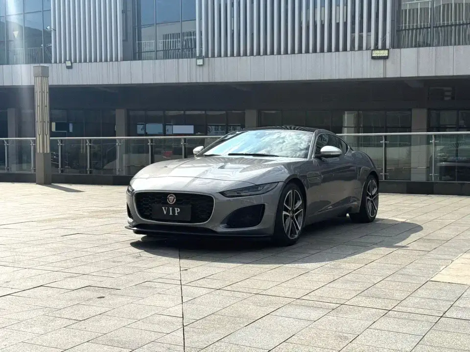 Jaguar F-TYPE Model P300 Hardtop 2023