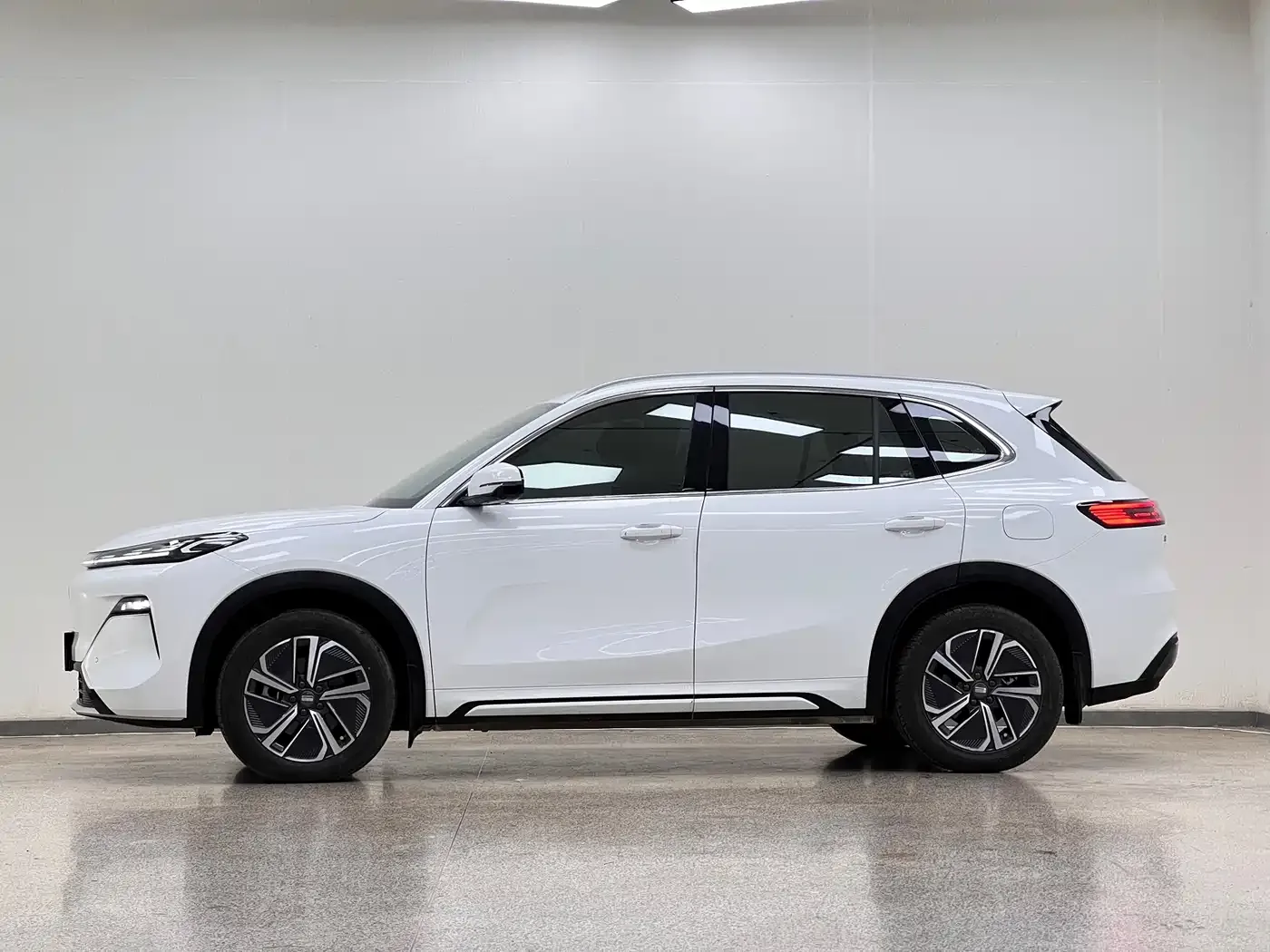Geely Galaxy Galaxy Starship 7 EM-i Model 120km Explorer+ Edition 2025 — фото 4