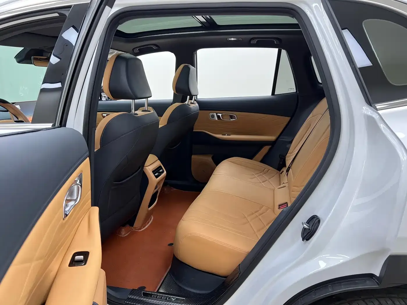 Geely Galaxy Galaxy Starship 7 EM-i Model 120km Explorer+ Edition 2025 — фото 11