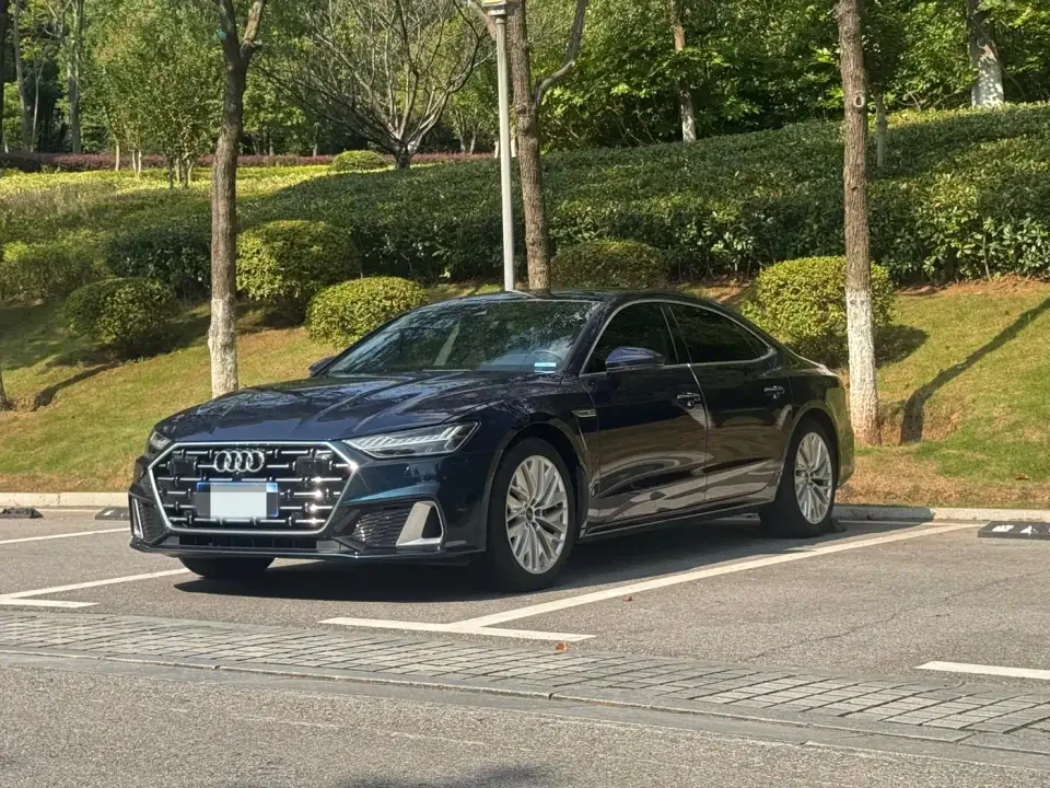 Audi A7L 45TFSI S-line Dream Edition Crystal Package 2023