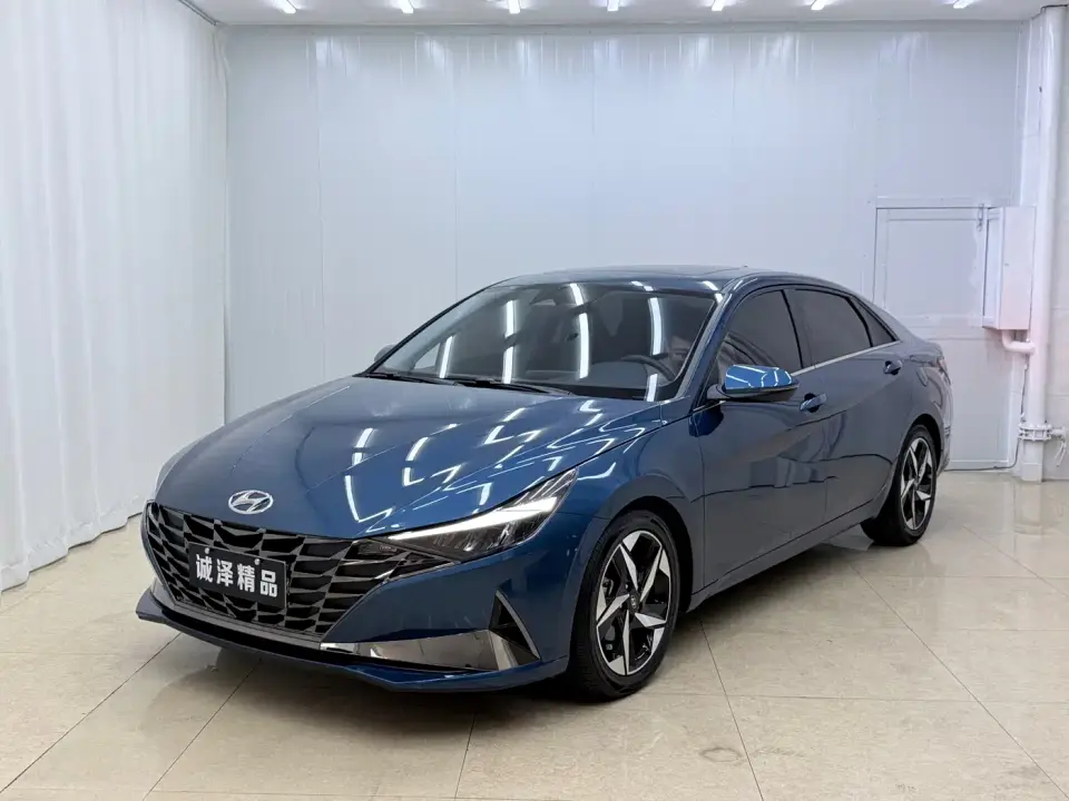 Hyundai Elantra 1.5L CVT LUX Premium Edition 2023